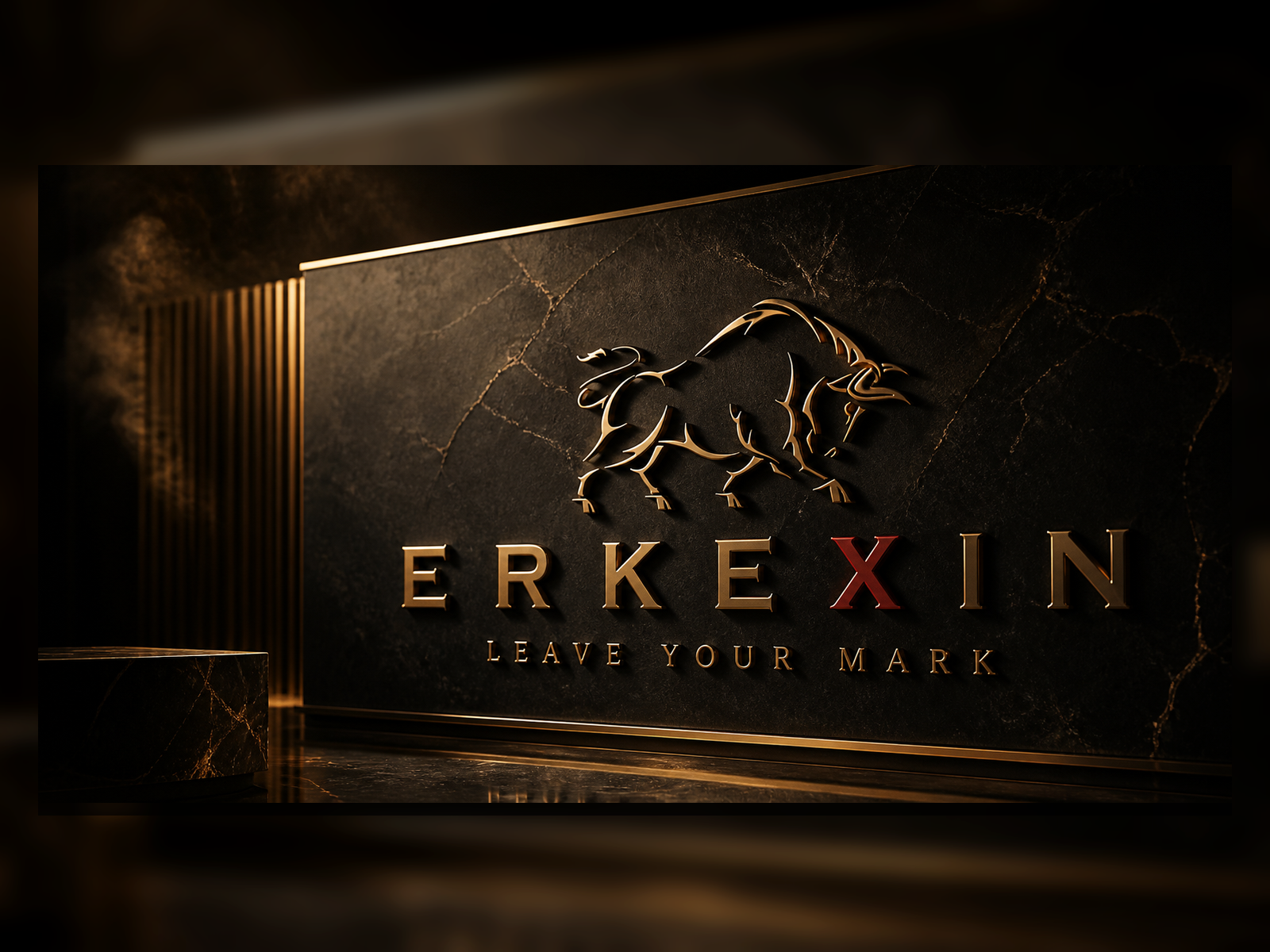 Erkexin logosu altın ve kırmızı vurgulu koyu mermer marka sahnesi